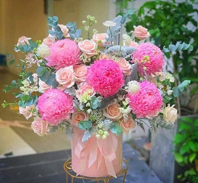 Màu sắc hoa nào sẽ thống trị làng hoa trong năm 2025?