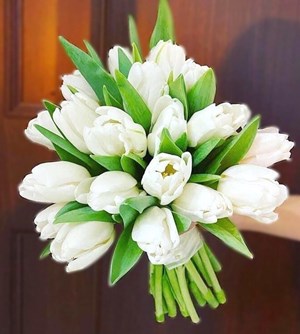 Hoa cầm tay cô dâu