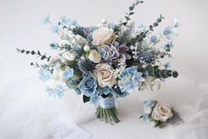 Hoa cưới cầm tay