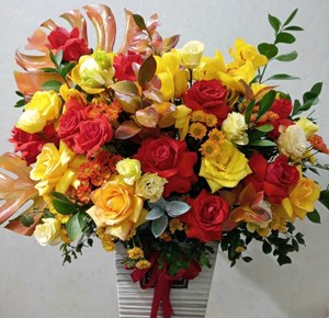 Giỏ hoa chúc mừng sinh nhật SN01