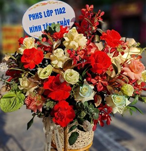 Giỏ hoa chúc mừng sinh nhật SN06